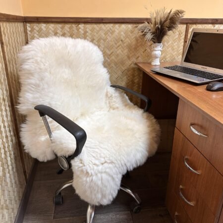 premium sheepskin seat cover in white color