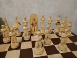 Wooden Chess Set: Chess Board "Leaves" + pieces "Game of Thrones" - Image 3