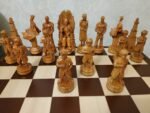 Wooden Chess Set: Chess Board "Leaves" + pieces "Game of Thrones" - Image 4