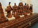 Chess Set: Chess Board with Storage + chess pieces “Game of Thrones” - Image 4