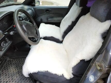 Car seat cover for car White genuine Sheepskin universal cape headrest Warm seat cover for car chair wool warm cloak covers for vehicle