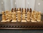 Wooden Chess set: Chess Board "Royal Сlassic" + pieces "Knights" / "Cossacks" - Image 4