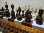 Chess set: Classic Chess Board "Ombre" + pieces "Classic Deluxe" Super glossy finish - Image 4