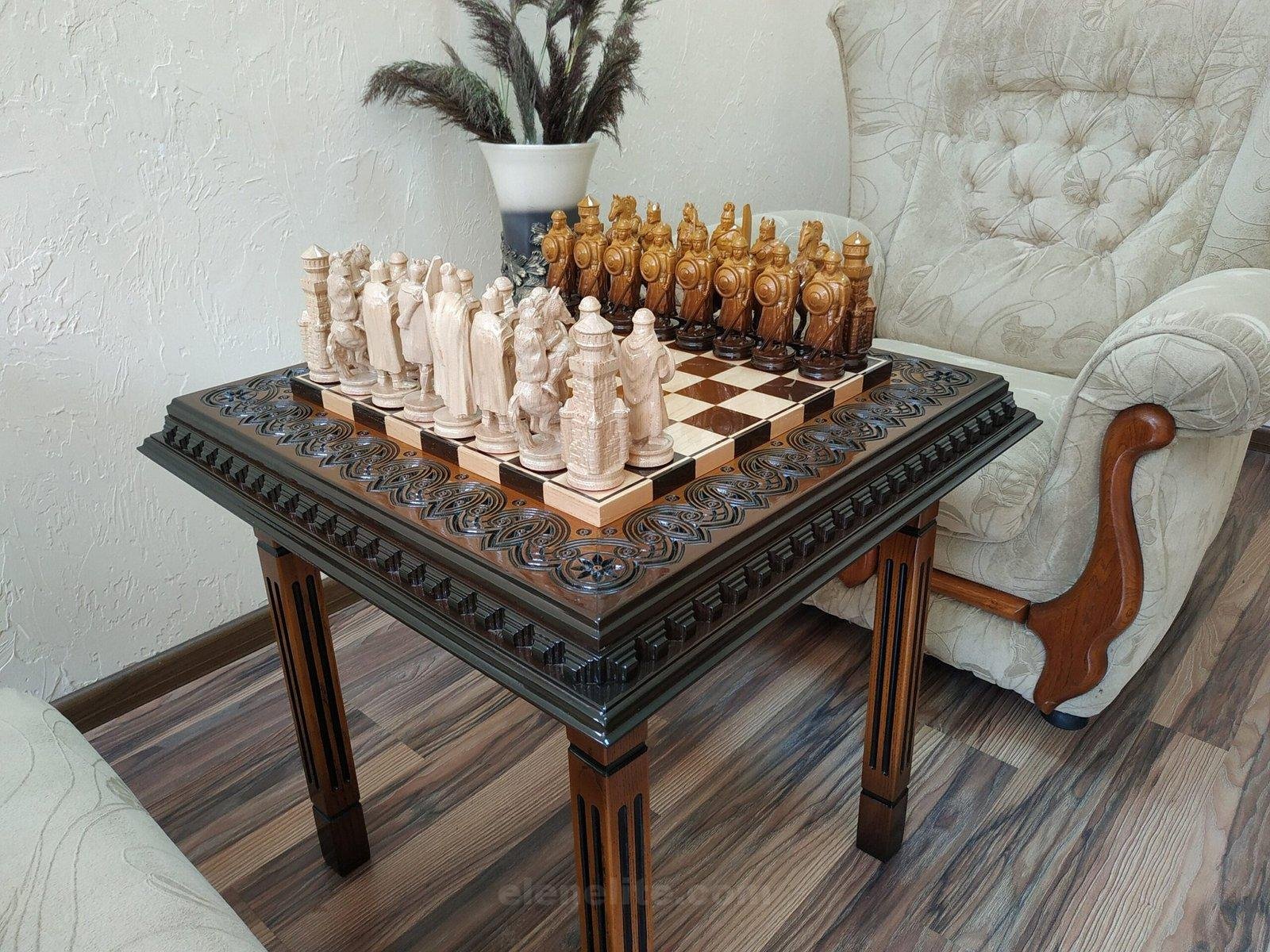 il_fullxfull.4177662400_h687-scaled-1.jpg Wooden Chess set: Chess table "Waves of Aspiration" + chess pieces "Knights" Ombre color, super glossy - Image 1