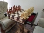 Chess Set: Chess Table "Streaks of Power" with Drawers + pieces "Knights" & "Game of Thrones" - Image 3