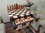 Chess Set: Chess Table "Streaks of Power" with Drawers + pieces "Knights" & "Game of Thrones" - Image 5
