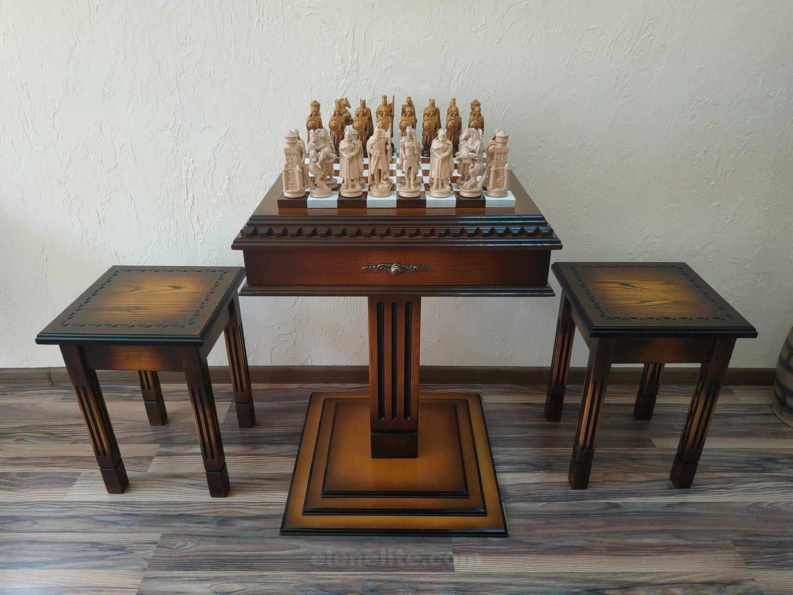 il_fullxfull.4886400125_ij4s-1-scaled-1.jpg Chess set: Chess table "Royal Classic" with Drawers + 2 stools + pieces "Knights" Ombre color, super glossy - Image 1