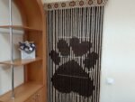 Beaded door curtain with Paw Design – Wooden handmade partition for animal lovers - Image 6