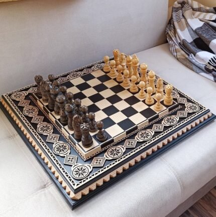 Chess set: Chess Board "Bright Victory" + pieces "Elegant Classic"