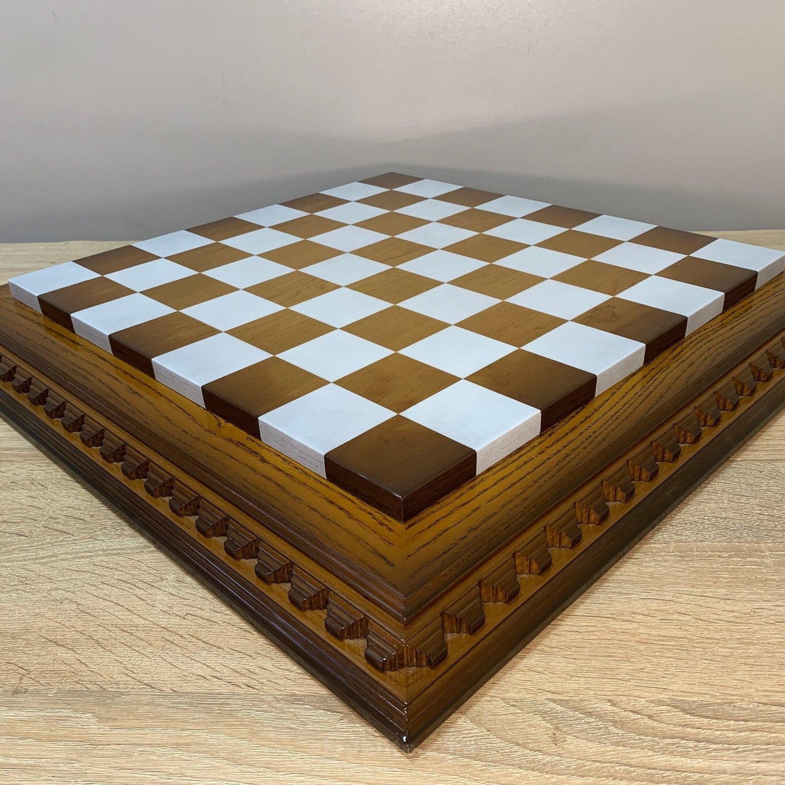 il_fullxfull.5684437024_nymi-scaled-1.jpg Ash chess board with a spectacular ombre colour from dark to light brown, decorated with carvings and covered with a super-gloss varnish