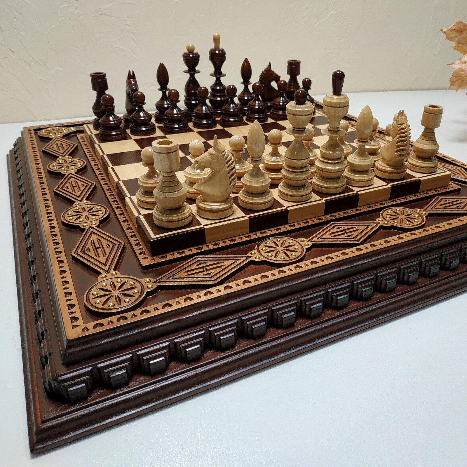 il_fullxfull.5721530360_oio5-scaled-1.jpg Classic chess set with traditional wooden chess pieces