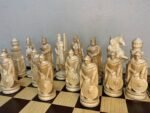 Chess set: Chess Board "Royal Classic" + pieces "Battle of Thrones" / "Knights" - Image 9