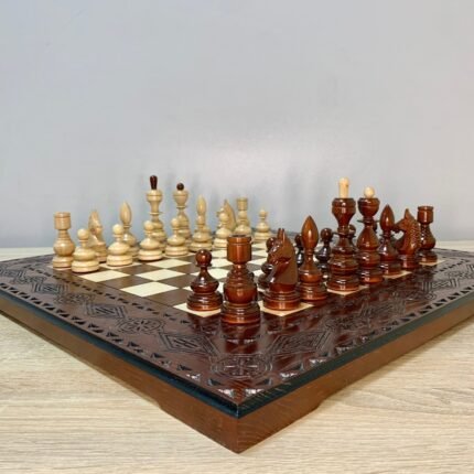 Chess Set: Chess Board + Classic Pieces "Deluxe"