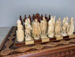 Chess set: Chess Board "Royal Classic" + pieces "Battle of Thrones" / "Knights" - Image 5