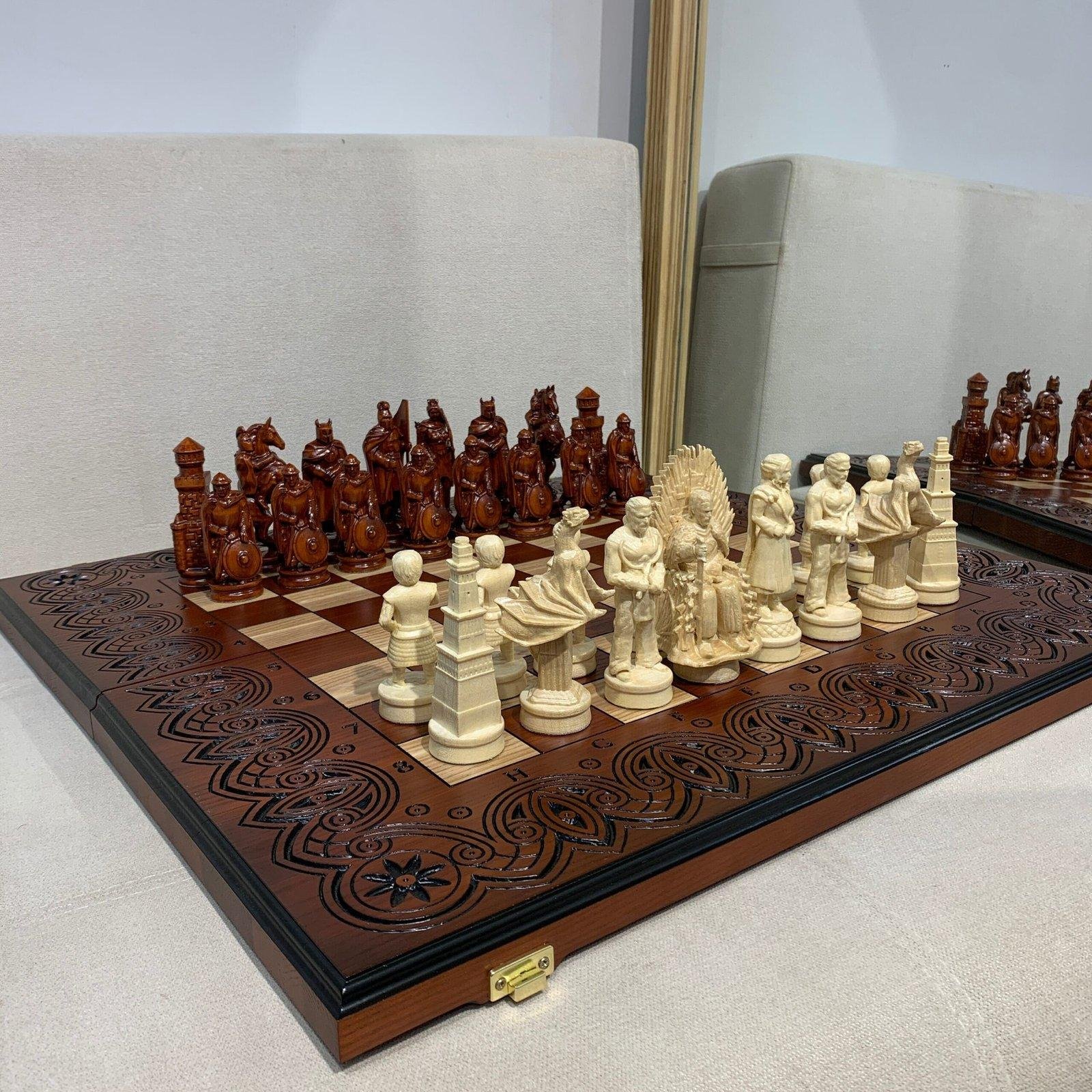 il_fullxfull.5961832490_g4js-scaled-1.jpg Unique folding ash board with a compartment for storing each chess piece.