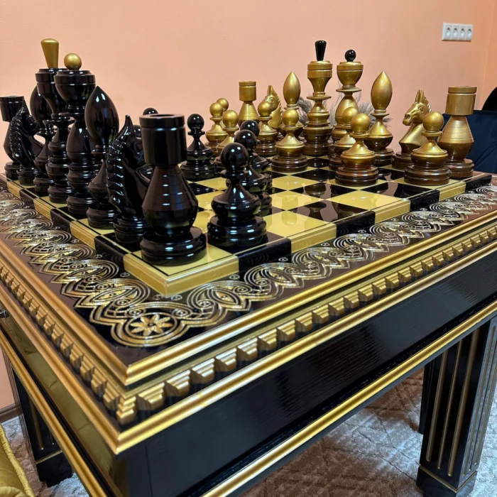 Wooden Chess set: Chess Table 