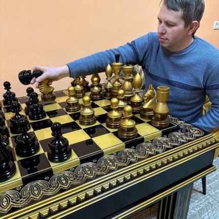 Large Chess pieces "Classic DeLuxe" Black & Gold, super glossy